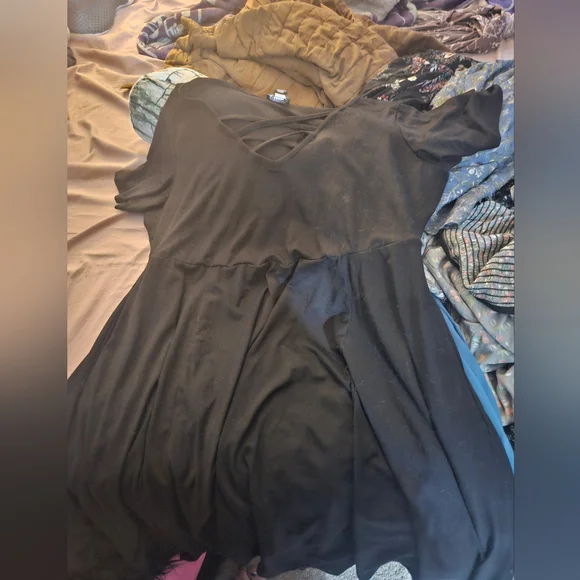 Hot topic black plus size dress - Picture 3 of 3